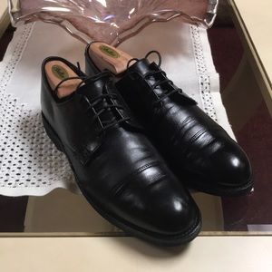 Allen Edmonds Captoe Oxfords Resoled 11B Mint