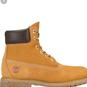 Woman’s Timberland boots!!