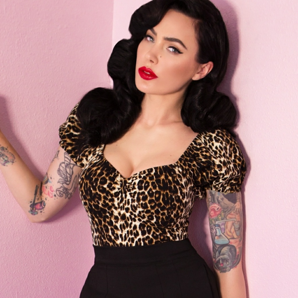 2x Leopard powder puff top Vixen by Micheline Pitt