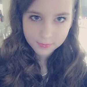 Meet your Posher, Brenna