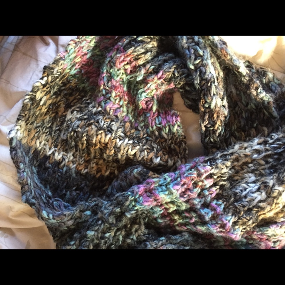 Cozy, chunky, Free People scarf