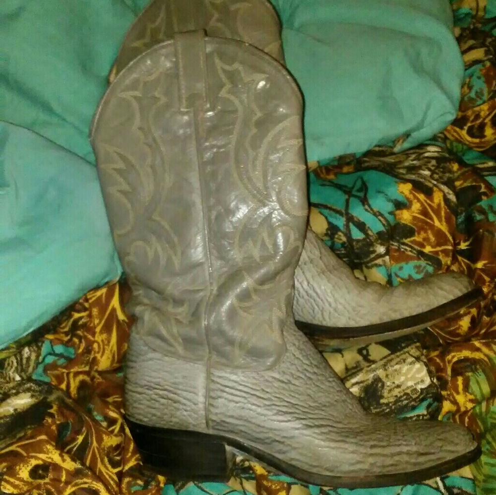 Womens size 8 dan and post boots