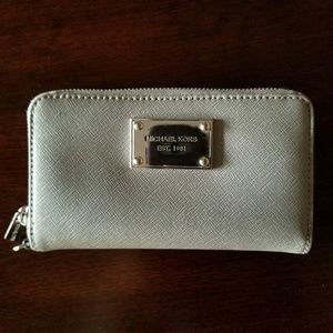 Authentic gray Michael Kors wallet