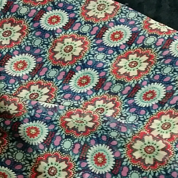 Multicolor blouse - Picture 2 of 3