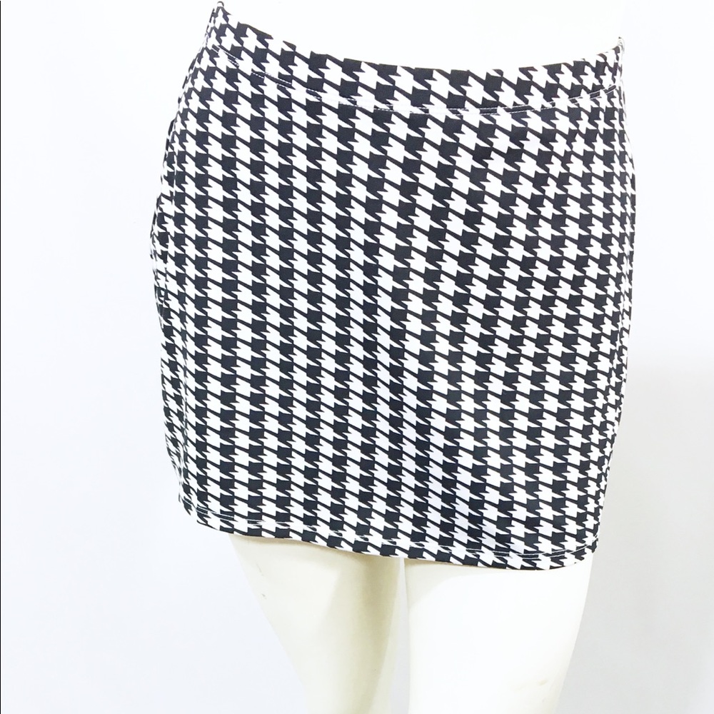 Athleta houndstooth stretch mini skirt size XS