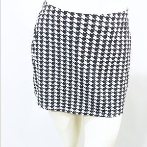 Athleta houndstooth stretch mini skirt size XS