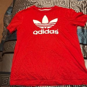 ADIDAS T-shirt