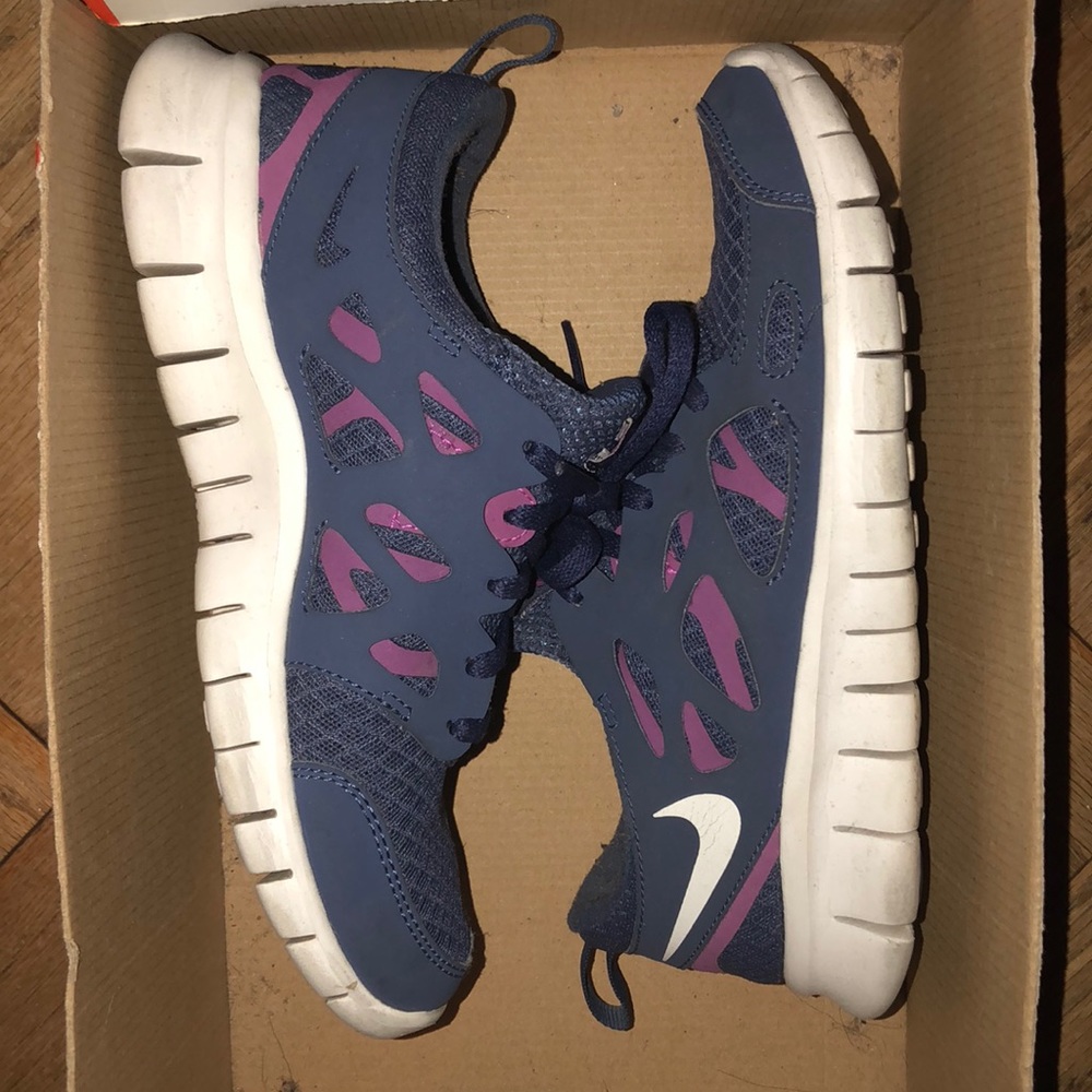 NIKE FREERUN 2.0, SZ 4.5Y