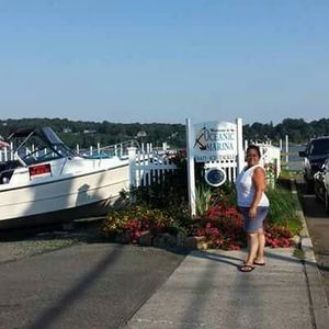 Meet your Posher, Yolanda