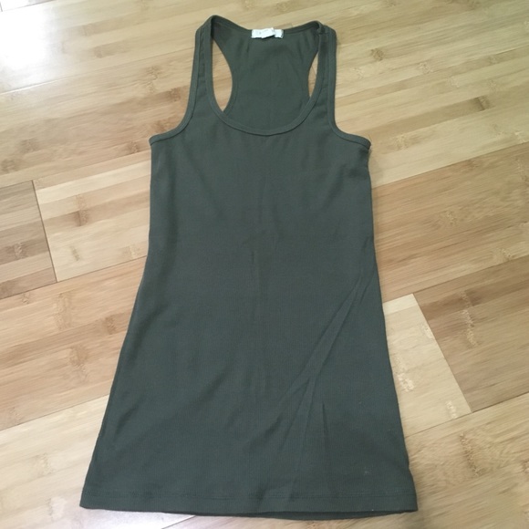 F21 Olive Tank - Picture 1 of 1