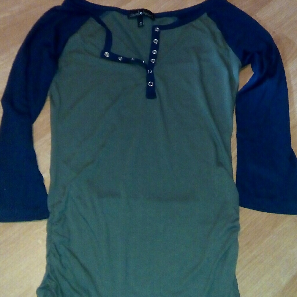 Nwot Derek Heart Top