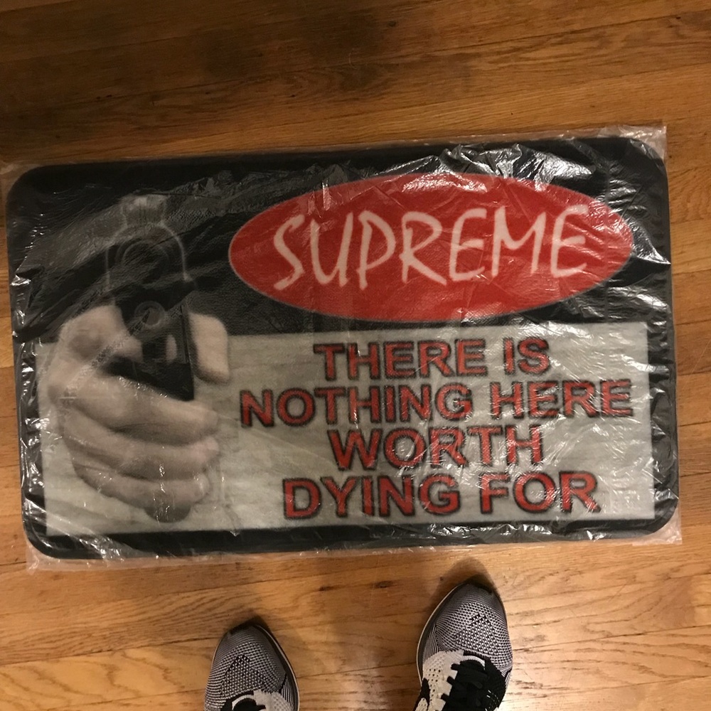 SUPREME MAT MULTICOLOR.