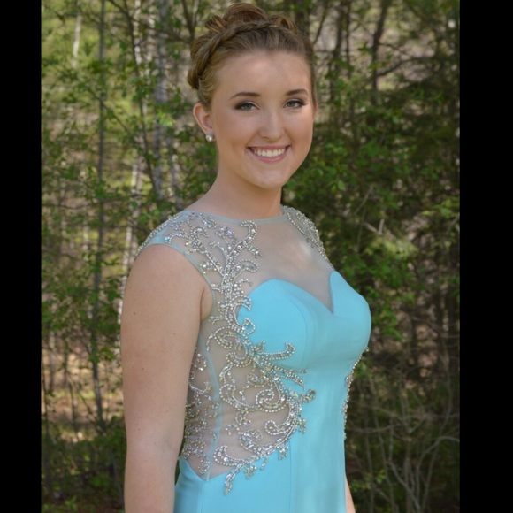 Prom Dress - Picture 2 of 7