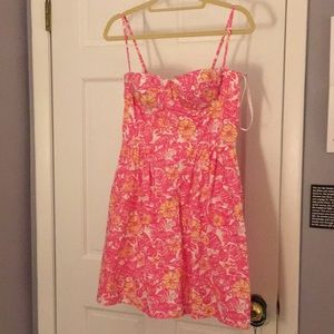 Vibrant Lilly Pulitzer dress w/ underwire