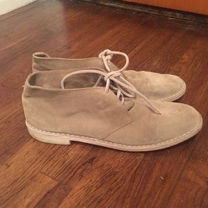 VINCE. Beige Shoes