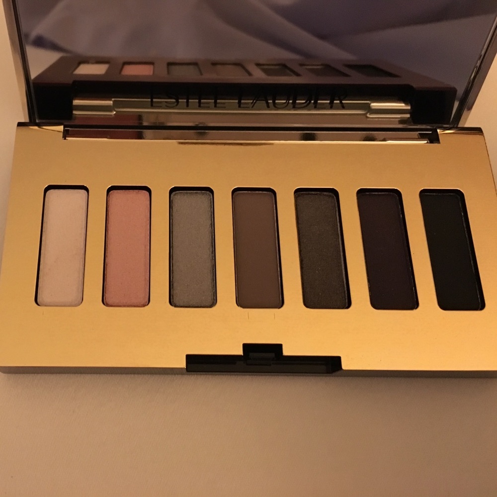 Estée Lauder eyeshadow palette.  New.
