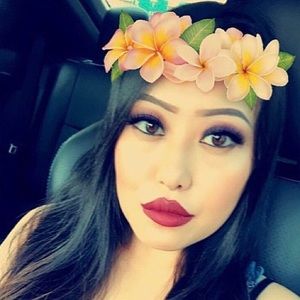 Meet your Posher, Vicky