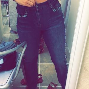 Jeans with accents