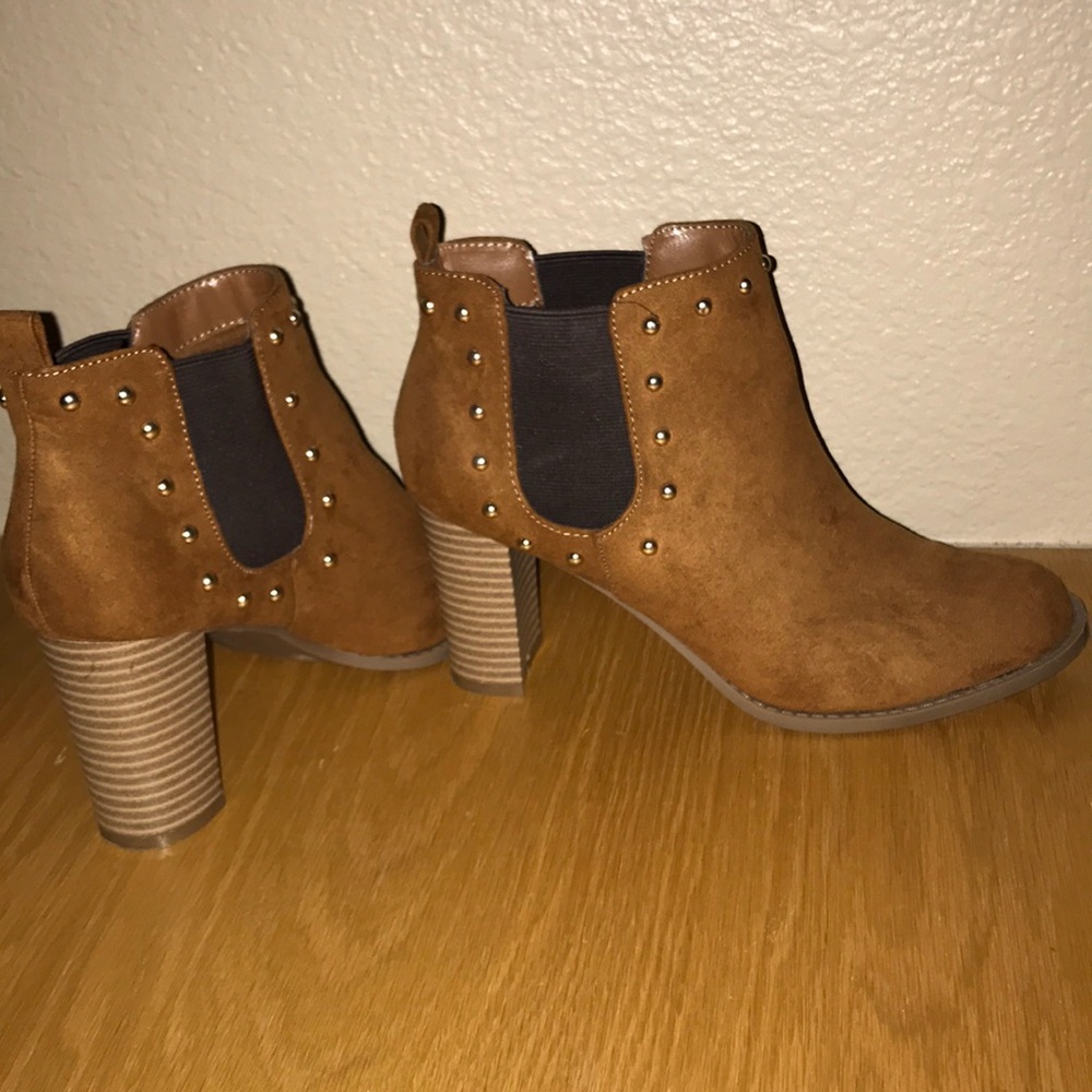 Brown heeled ankle boots