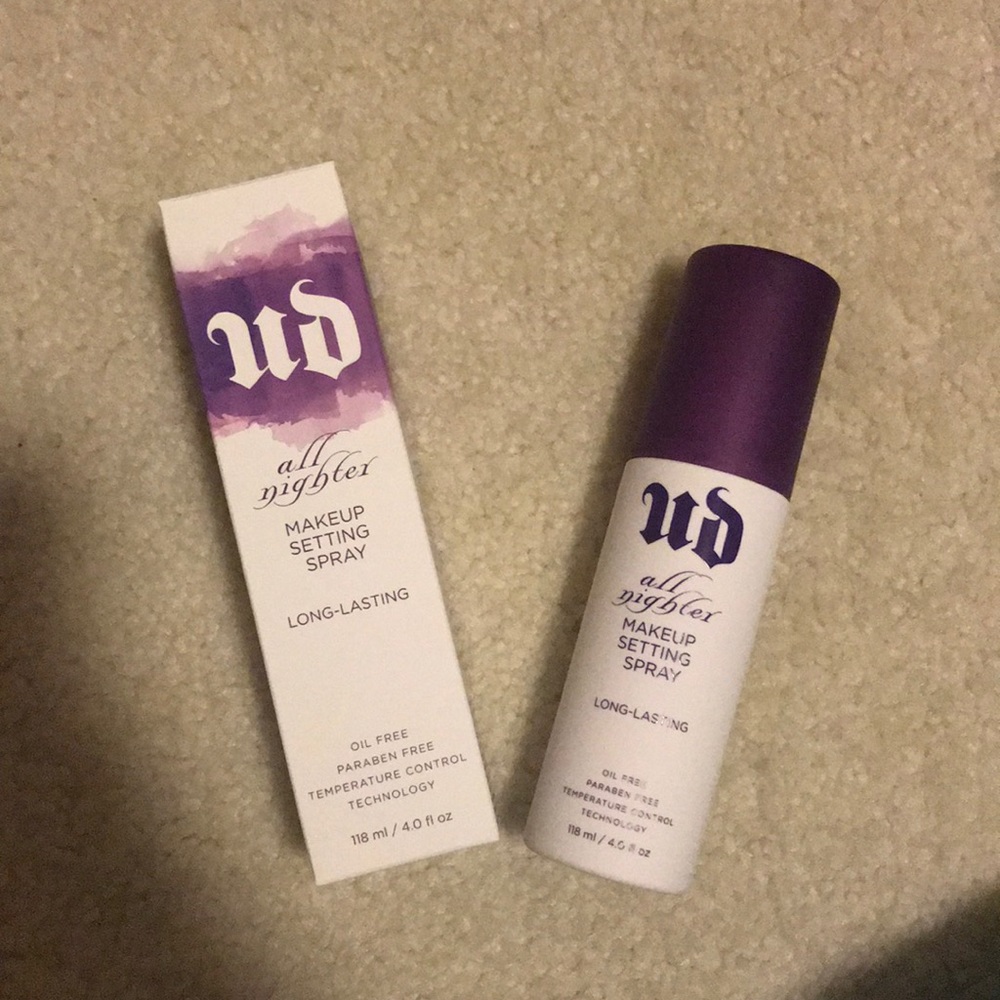 Brand new in box urban decay all nighter spray