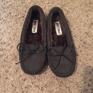 Minnetonka Gray Slippers Never Worn