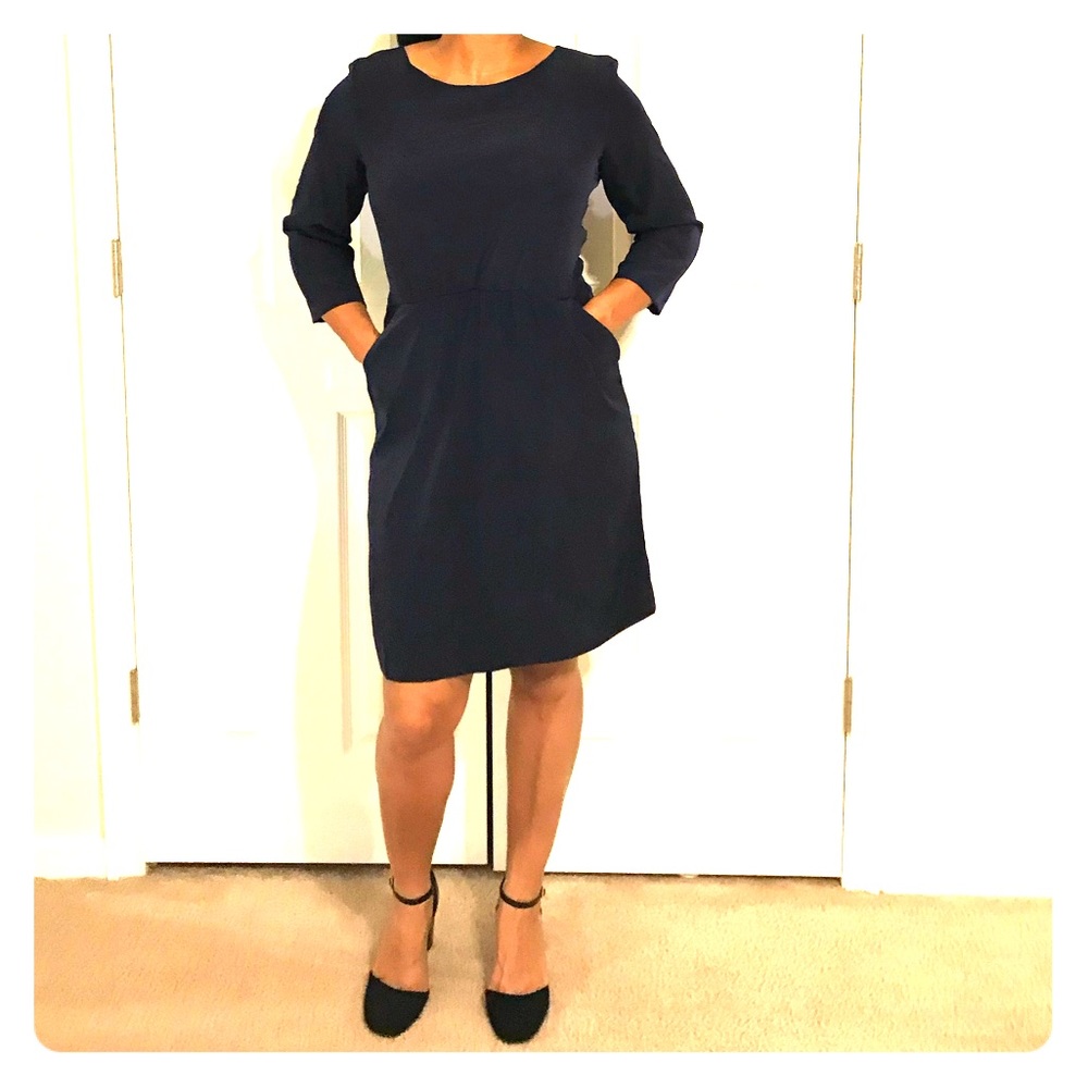 ‼️PRICE DROP‼️Gap Silk Dress