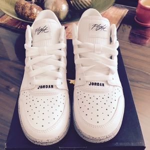 Nike youth Unisex 4.5