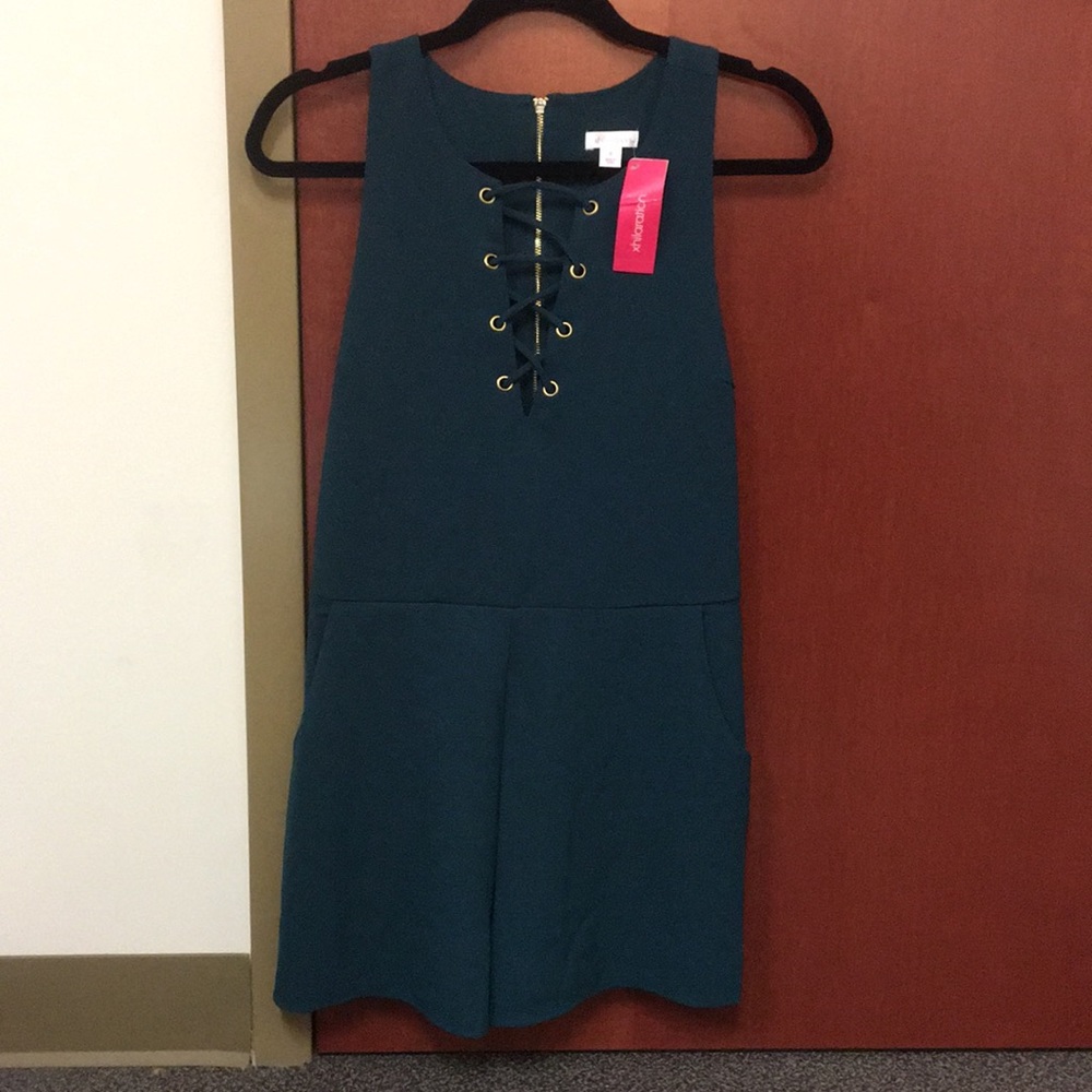 NEVER WORN Xhiliration Romper • Size S