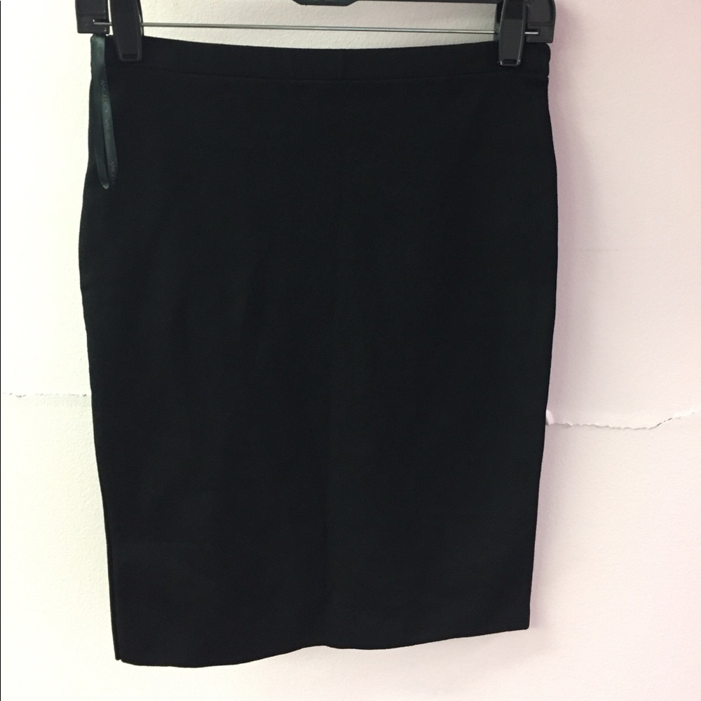 Skirt/Angelica Val