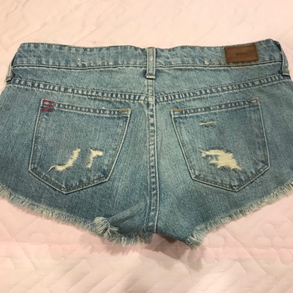 BDG Shorts - Picture 2 of 4