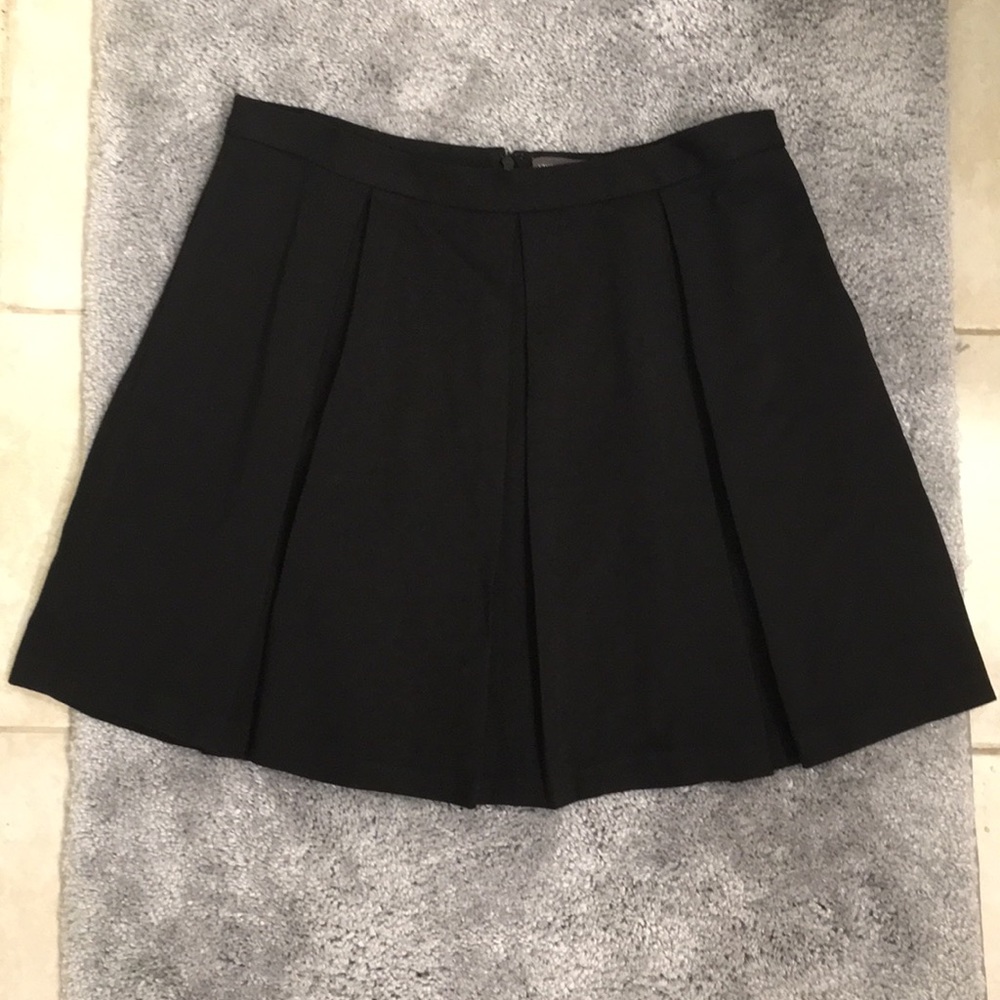 Vince Camuto pleated Skirt