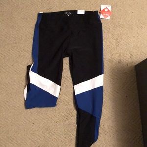 Activewear Set (sports bra, top and yoga pants)