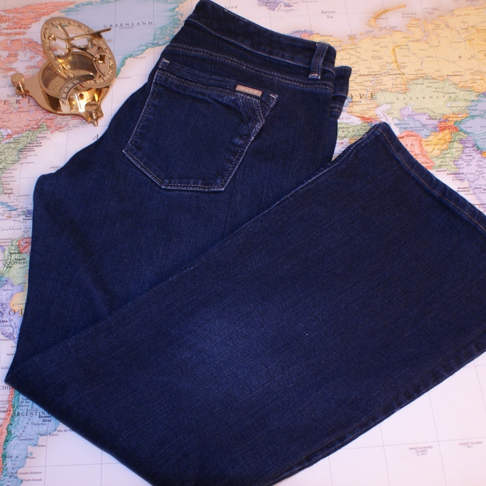 Women's White House/Black Market Jeans Size 6s