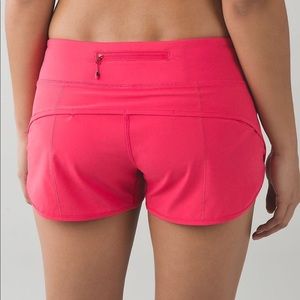 Lululemon coral speed short in 4 way stretch