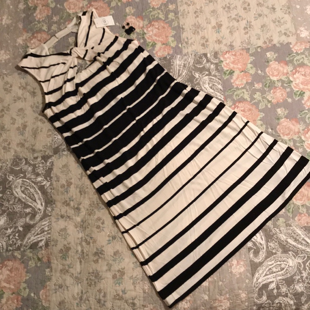 🖤 black and cream dress⭐️
