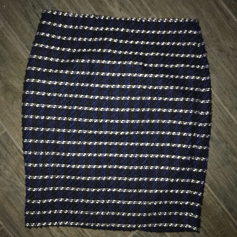 Anne Taylor Petite Work Pencil Skirt.