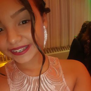 Meet your Posher, Angelis nieves