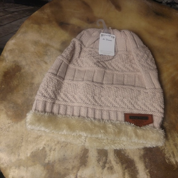 Messy Bun Ponytail Beanie Cap Cream - Picture 2 of 3