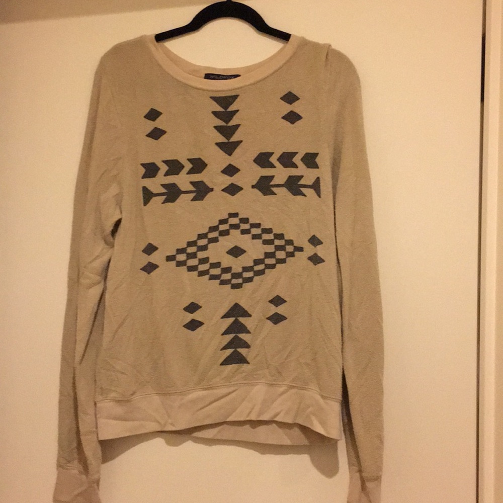 ❄️WILDFOX❄️ soft sweater with arrow print size S
