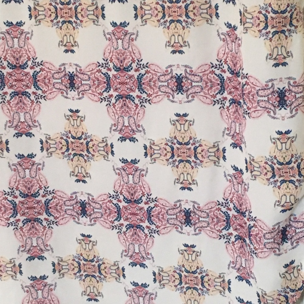 Statement top - Picture 3 of 5