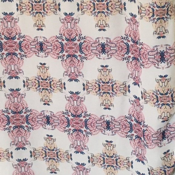 Statement top - Picture 3 of 5