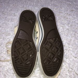 Converse Shoes - Cream Converse All star Hi Top sneakers Converse Shoes - Cream Converse All star Hi Top sneakers