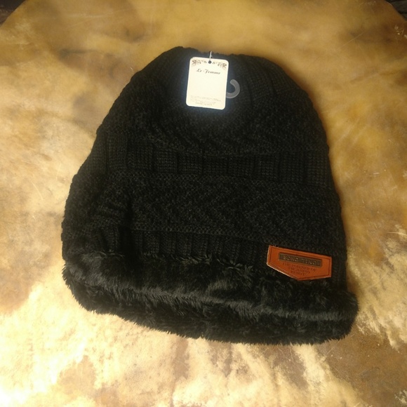 Messy Bun Ponytail Beanie Cap Black - Picture 2 of 3