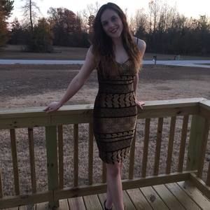 Meet your Posher, Elizabeth