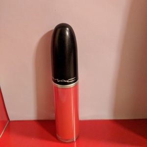 MAC retromatte liquid lipstick. Never been used.