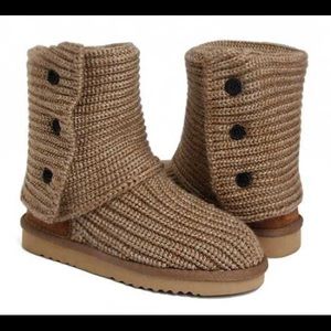 UGG Classic Carly Tan Boots Size 10