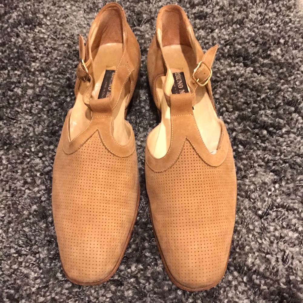 Bruno Magli made in Italy men's tan suede shoes