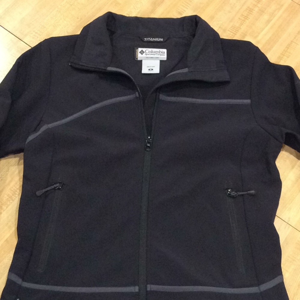 Columbia Titanium mid weight jacket