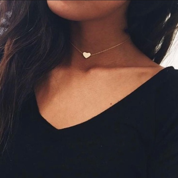 Gold heart necklace - Picture 2 of 2