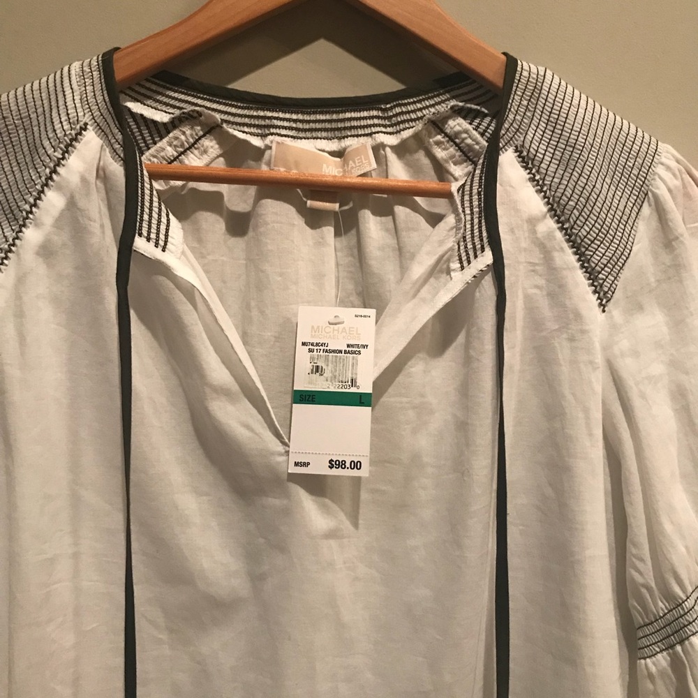 NWT Michael Kors Top Ivory Size Large - Picture 3 of 4